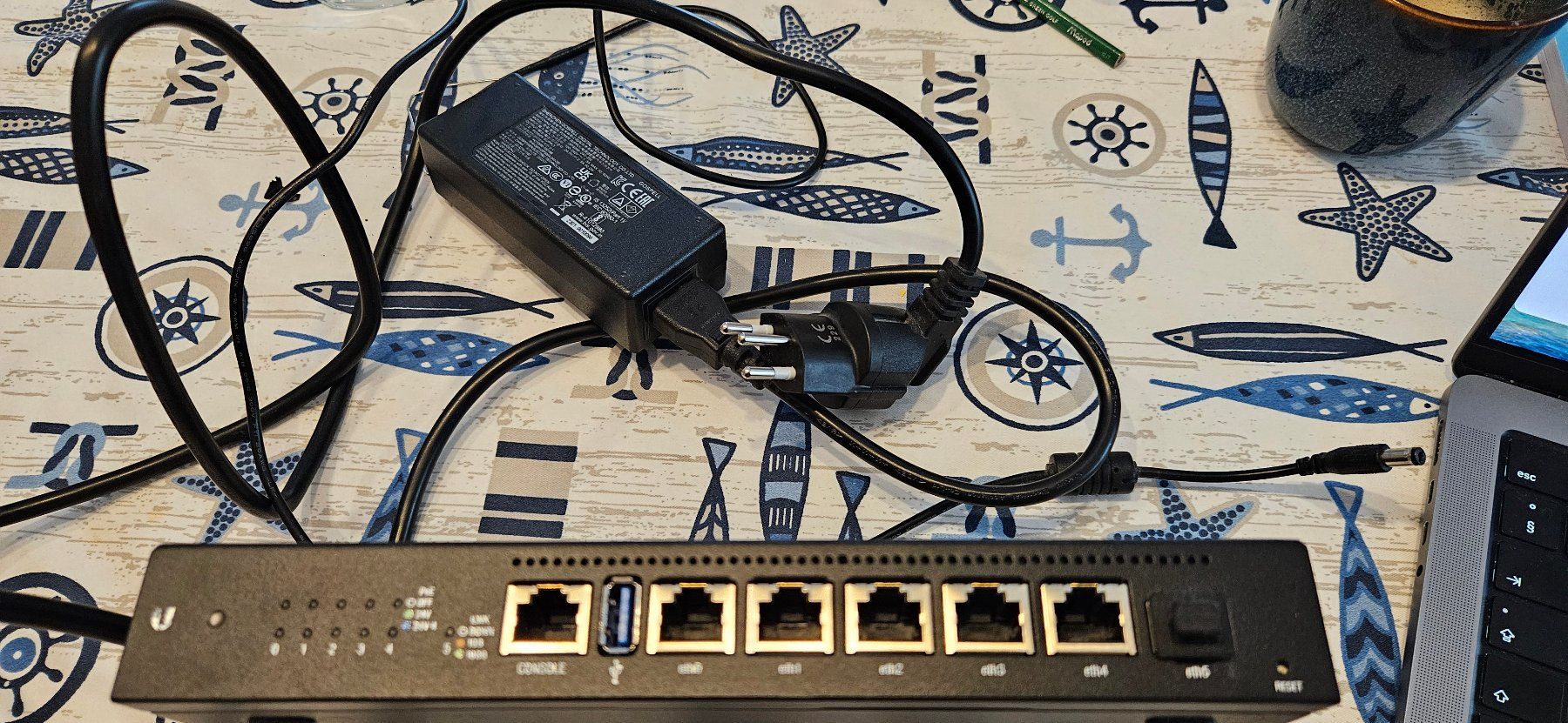 Firewall: Ubiquiti EdgeRouter 6P – Usato da Horgen venduto da ajstyle 2