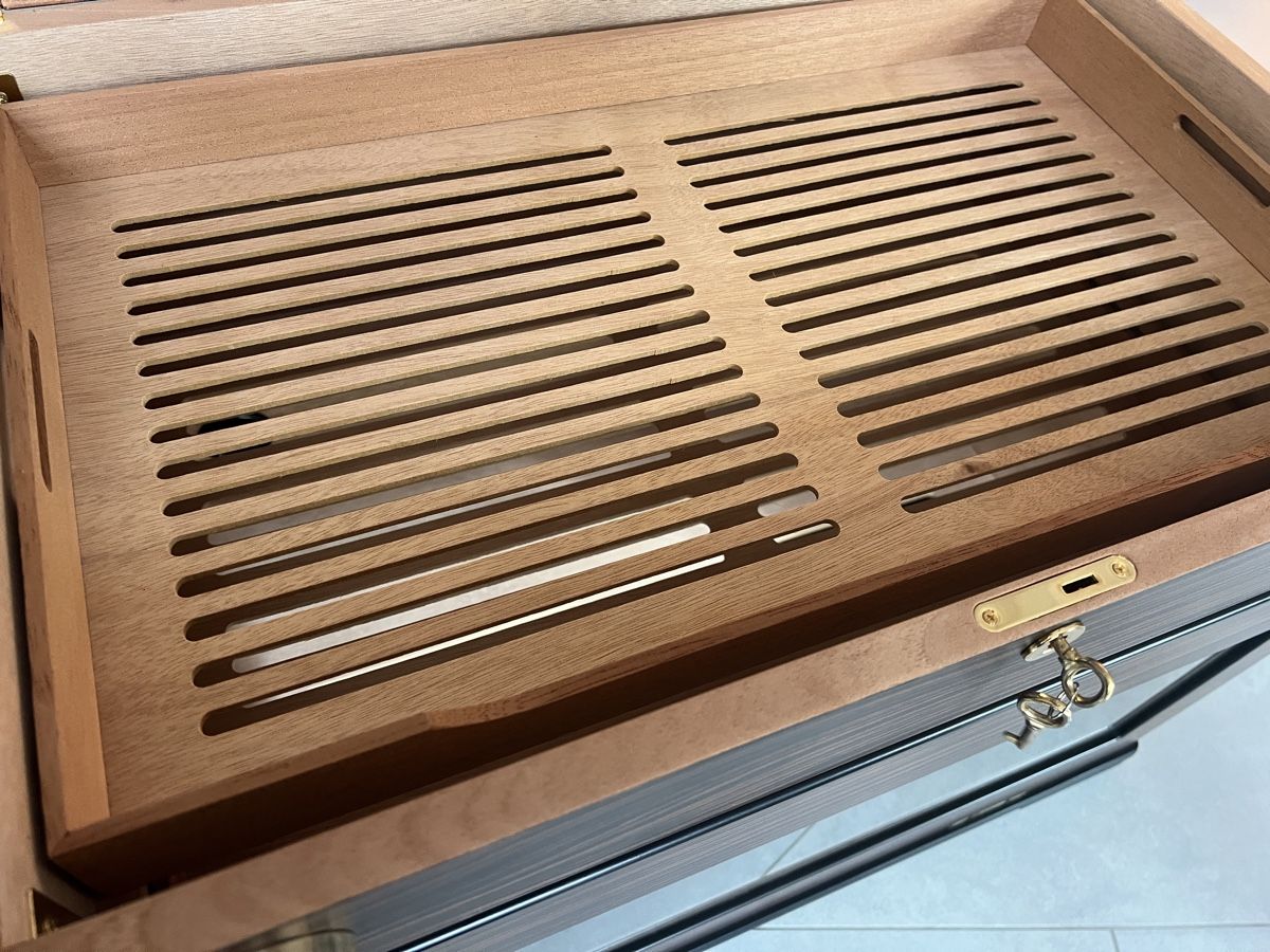 Adorini Humidor per sigari: Humidor Adorini Aficionado Deluxe - Versand möglich! – Usato da Hochfelden venduto da ksky79 3