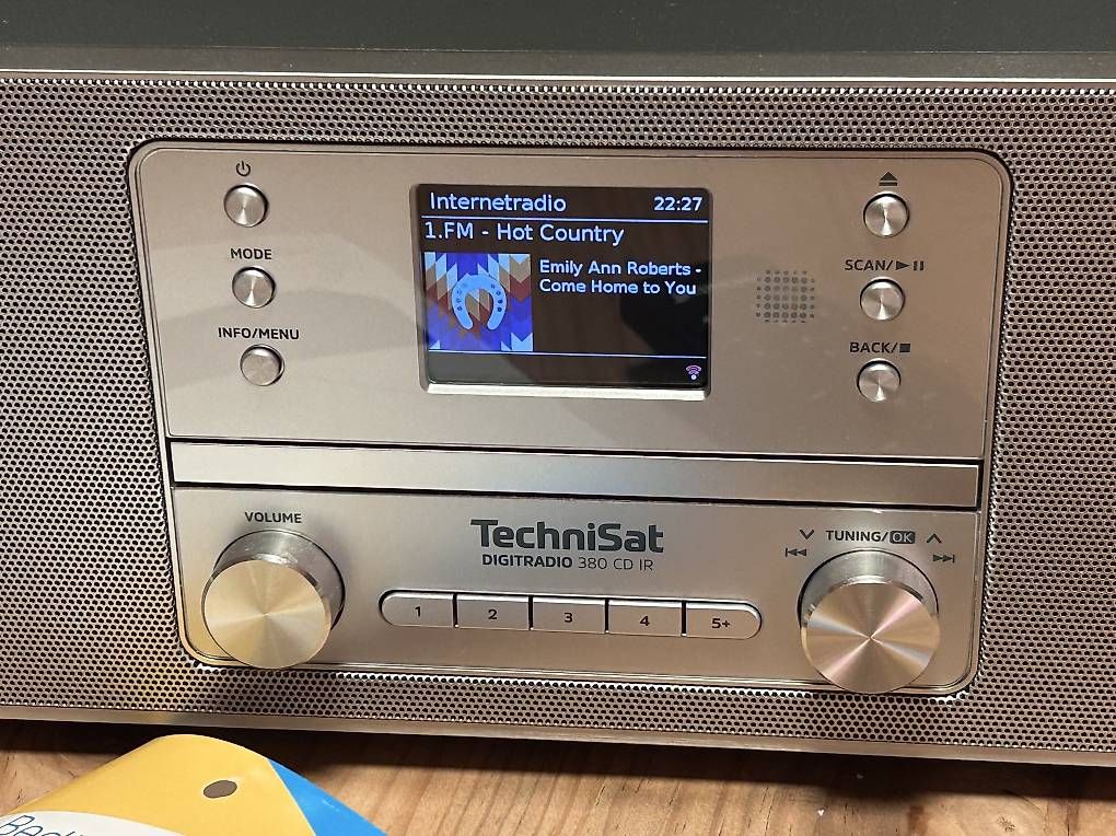 Technisat Lettore multimediale & Streamer: Internet Radio Bluetooth TechniSat Digitradio 380 CD – Usato da Reichenbach i. K. venduto da Arve70 2