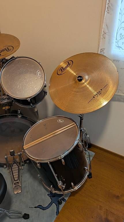 Strumenti musicali: Schlagzeug – Usato da Lungern venduto da Sonne0813 1