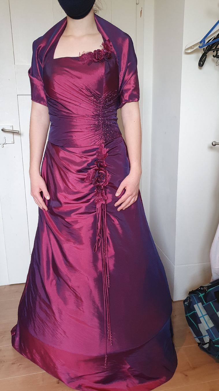 Kleider: Festkleid/ Brautführerinnen- Kleid – Gebraucht aus Tenniken von sina8680