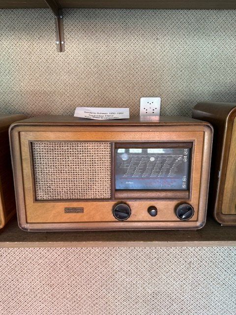 Radio: div. antike Radios – Usato da Aarau venduto da Lilla_02 3