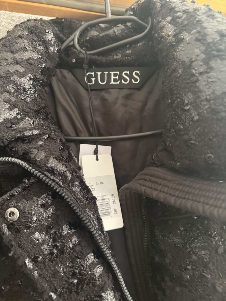 Guess Giacche: Schwarze Puffer Jacke von Guess, Grösse M – Nuovo (secondo la descrizione) da Arch venduto da Aga84 6