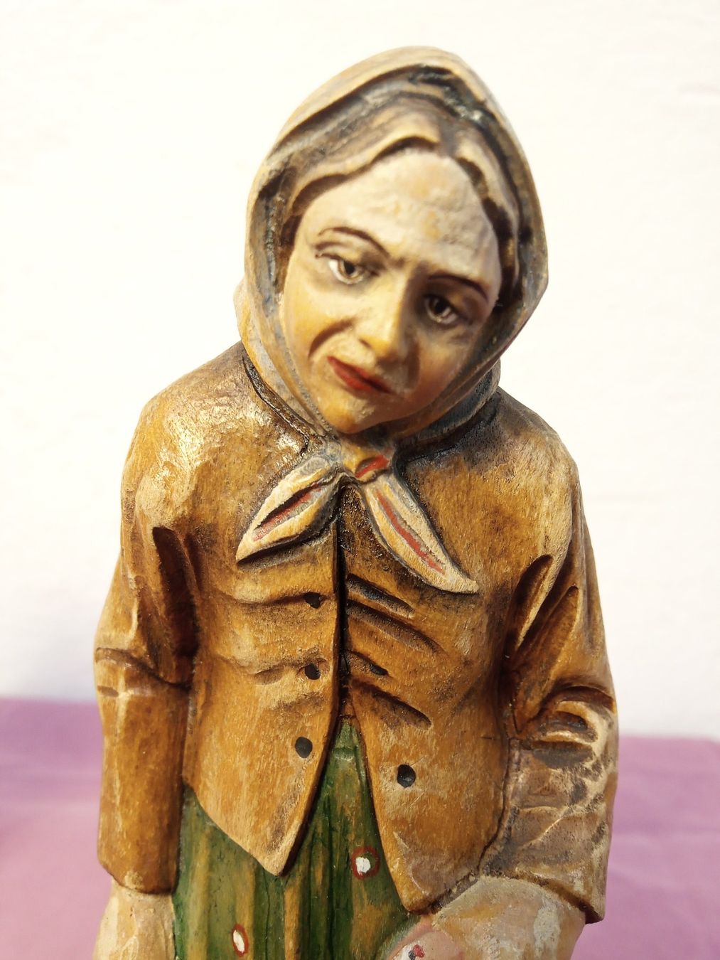 Statuette: Handgeschnitzte Bauer Figuren – Usato da Zürich venduto da edi_c2m6 1