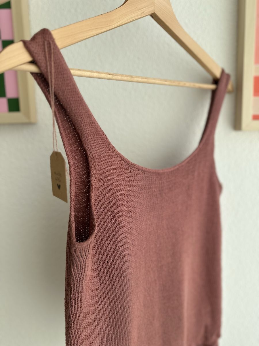 Top: Handgestricktes Top aus Seide – Nuovo (secondo la descrizione) da Ormalingen venduto da nude.knits 3
