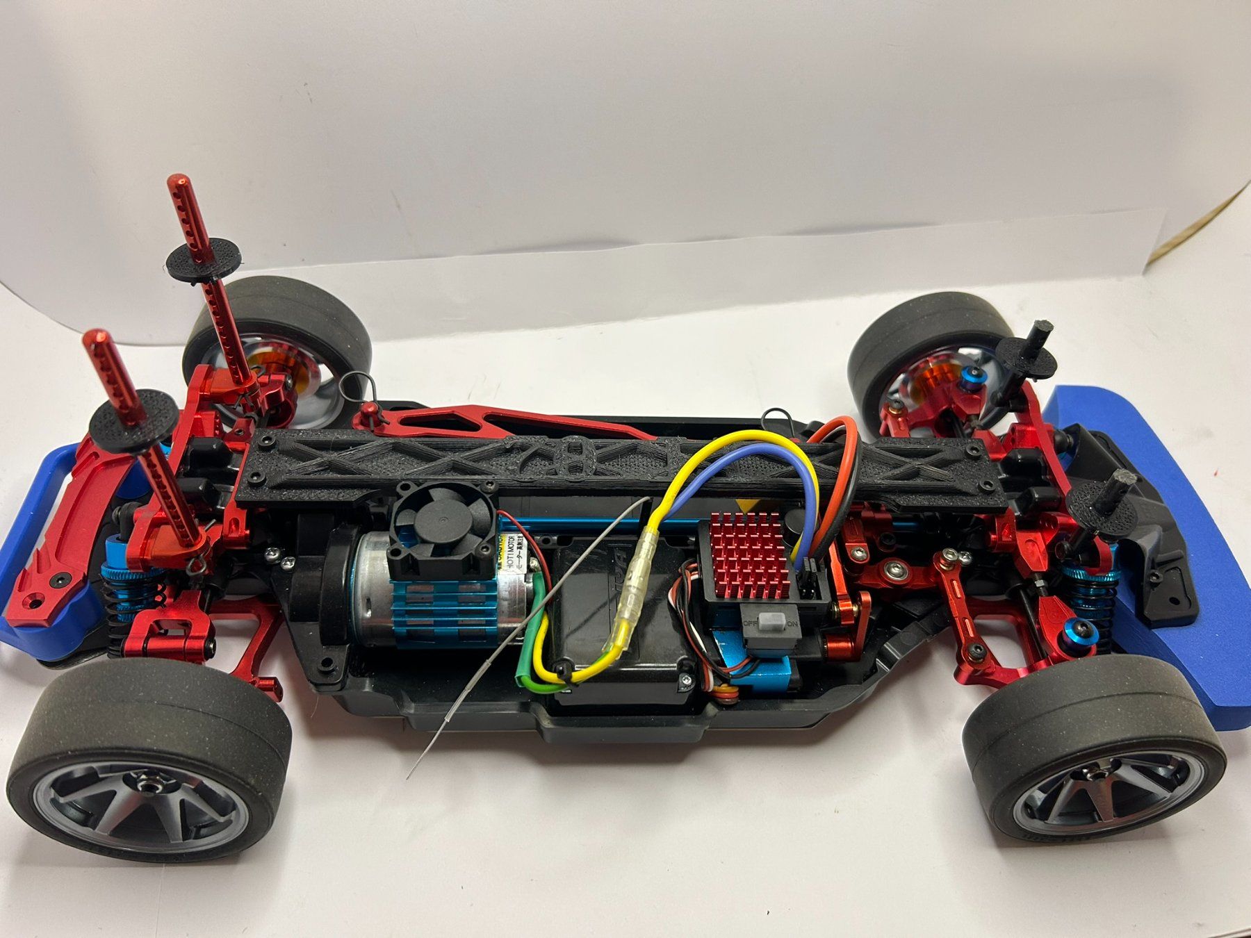 Tamiya Modellismo RC: Tamiya TT02  Fahrgestell Upgrade – Nuovo (secondo la descrizione) da Oberkulm venduto da Dampflokeli 2