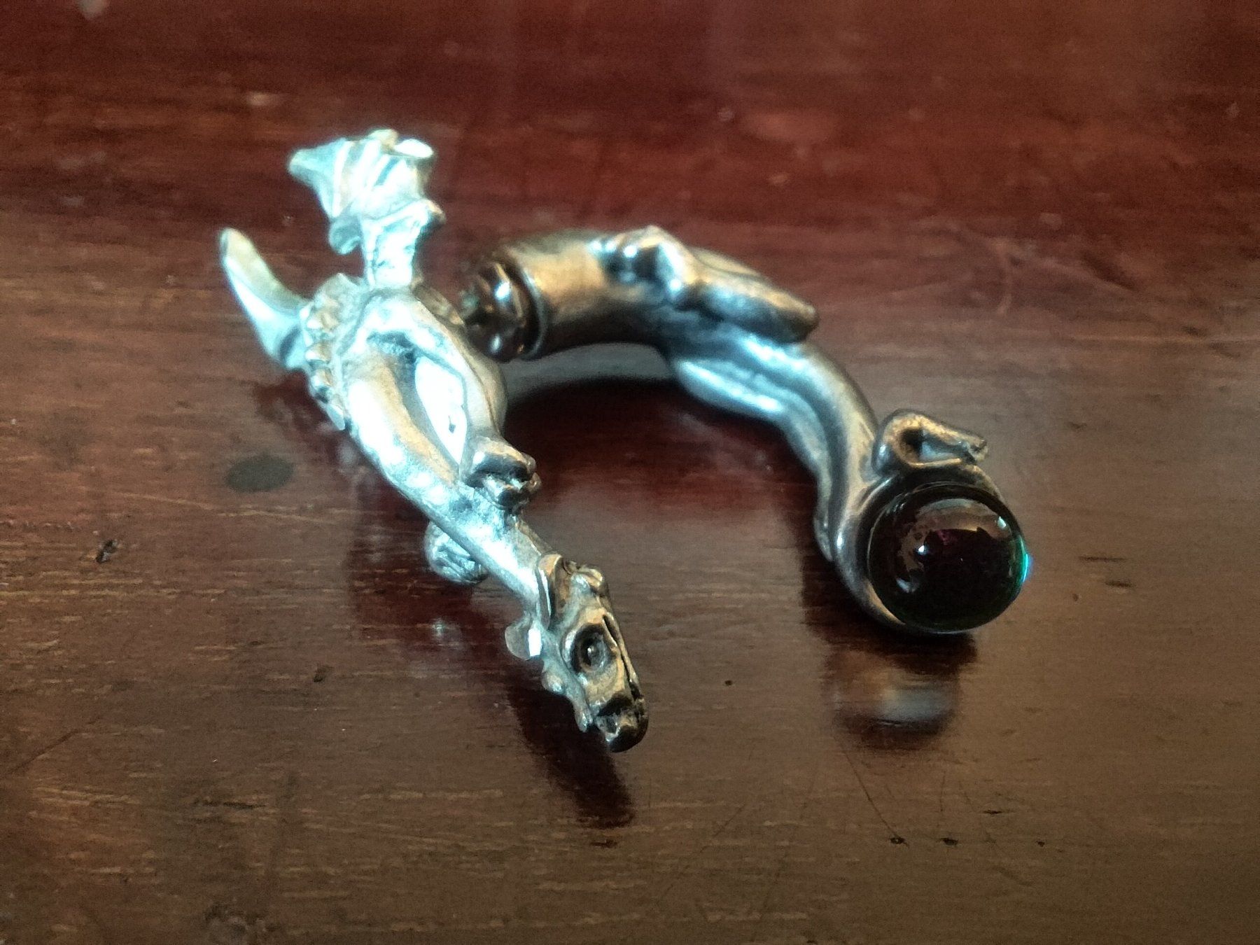 Ohrringe & -stecker: Ohrstecker Drache silberfarben – Gebraucht aus Uster von jul_8jwz 1