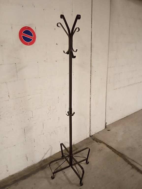 Garderobe: Geschmiedeter Kleiderständer – Gebraucht aus Basel von Petergunn 3