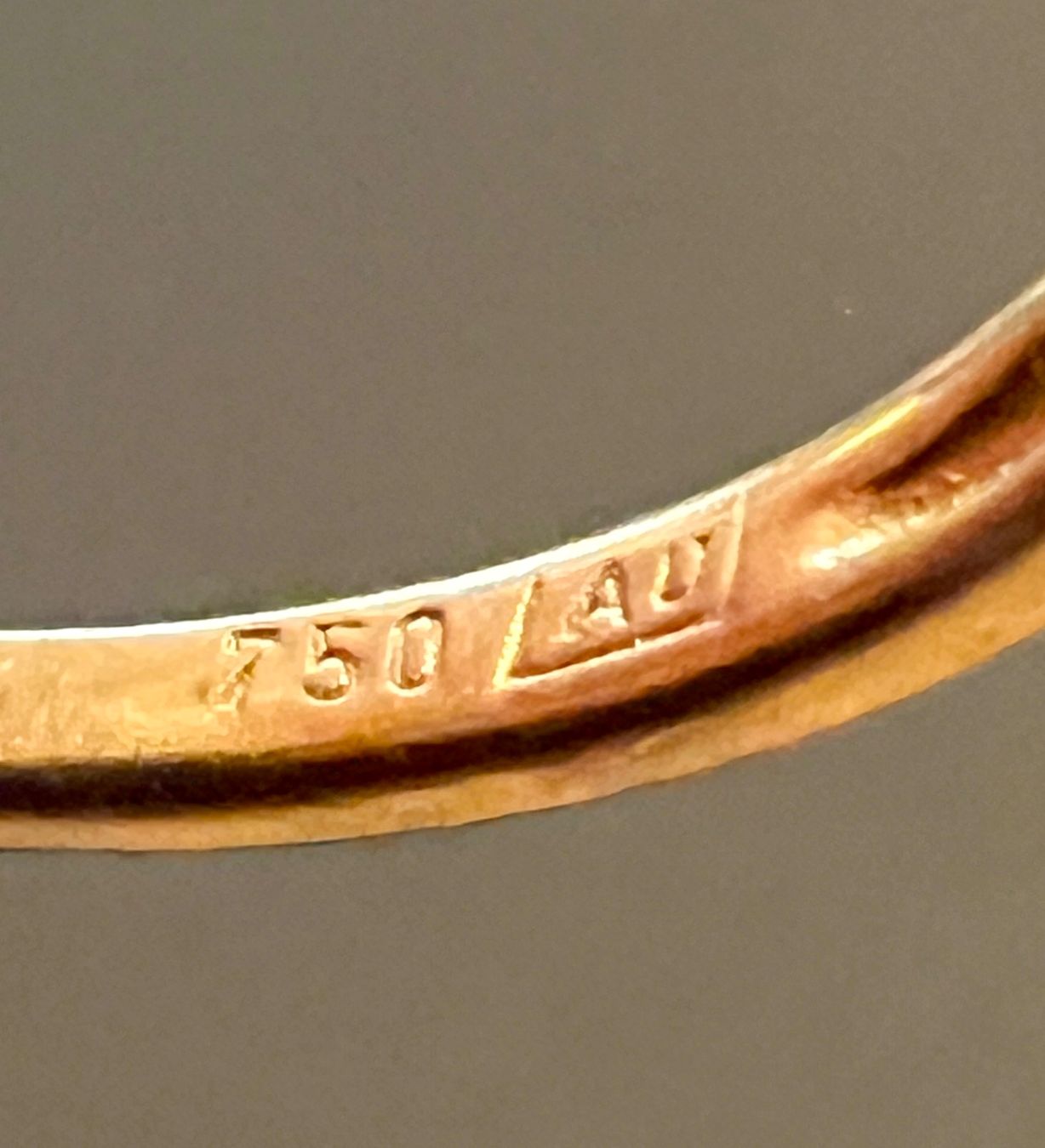Anelli: Gold-Ring 18K mit Smaragden und Diamanten – Usato da Chur venduto da Penting1935 8