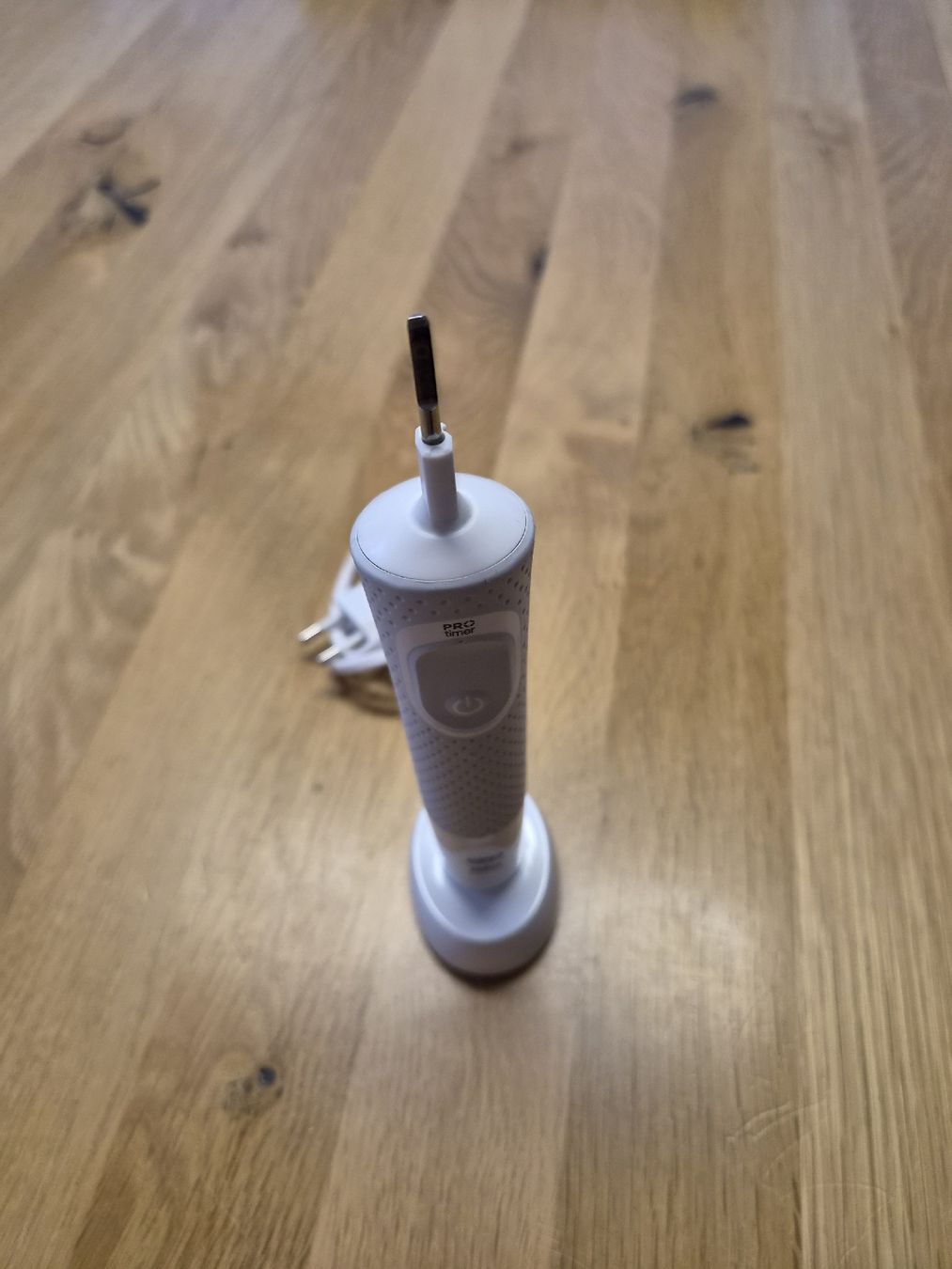 Braun Cura dei denti: Elektrische Zahnbürste – Usato da Häggenschwil venduto da Svge 2