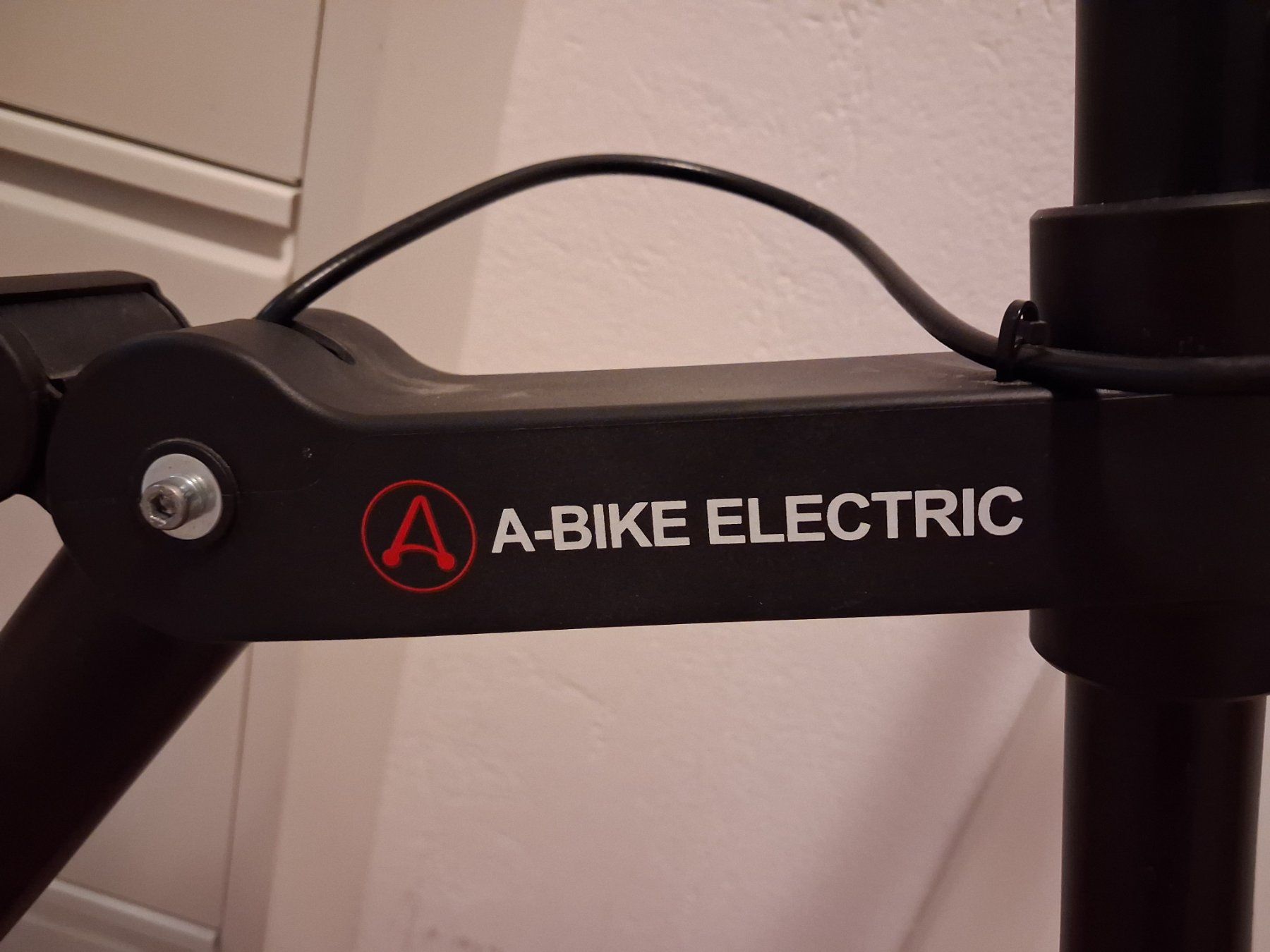 Biciclette: A-Bike Elektroklappfahrrad – Usato da Täuffelen venduto da Versavan 2