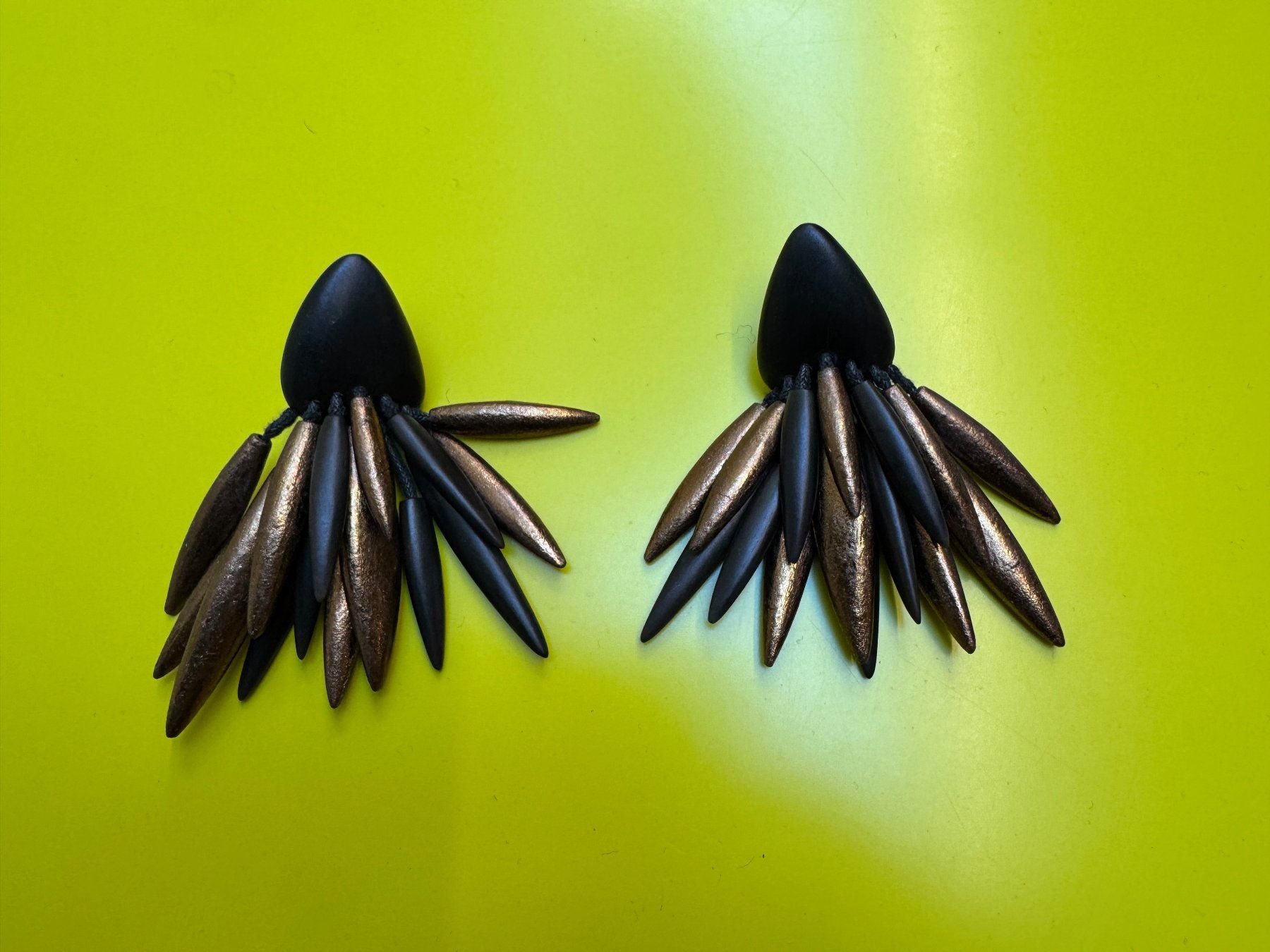 Orecchini pendenti & Orecchini a lobo: Design Ohrclips MONIES – Usato da Zürich venduto da carlotorre 1
