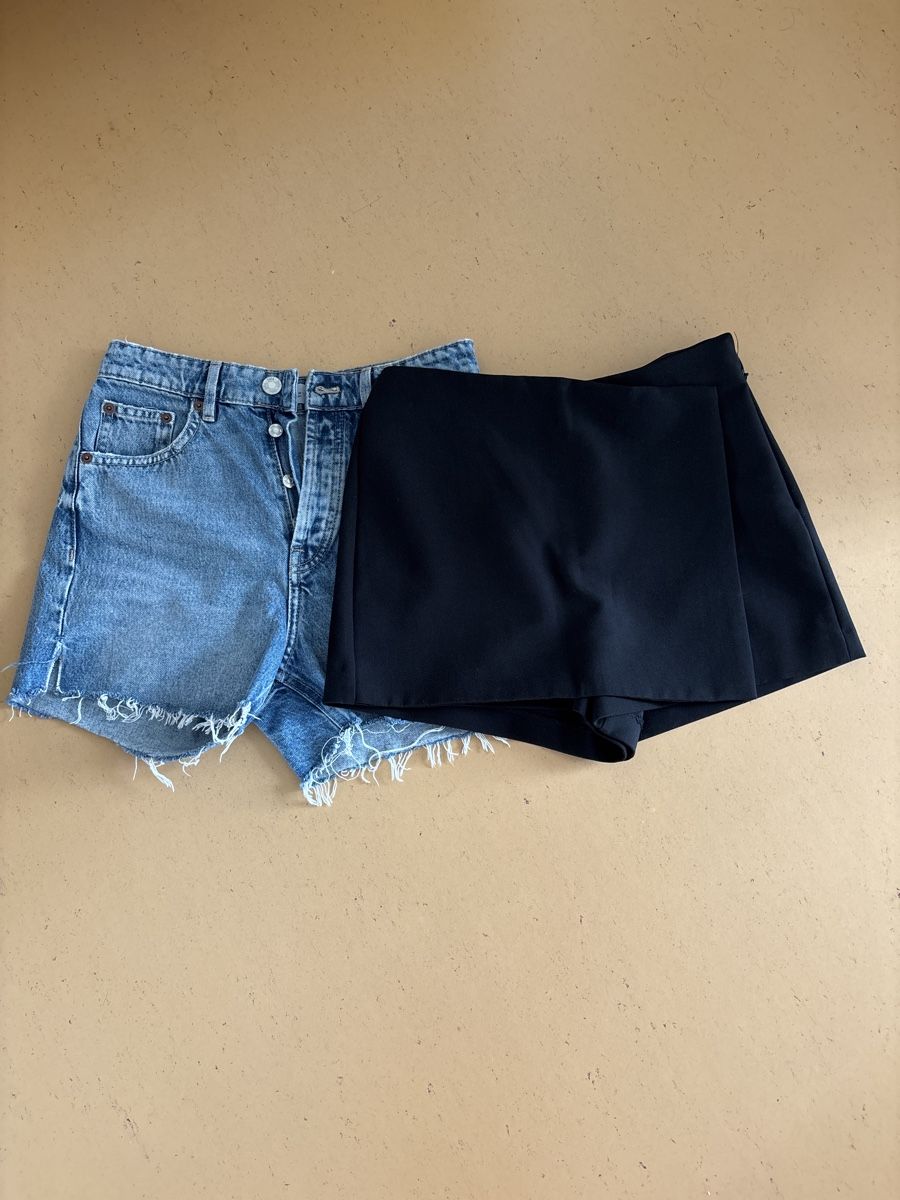 Zara Lotti di vestiti: Jeansshorts und Skort – Usato da Zürich venduto da del_gdm2