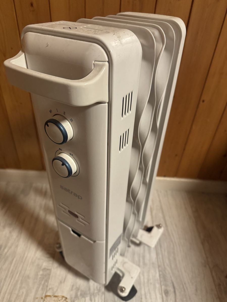 Radiatori: Satrap Radiator, Heizkörper , Top Zustand! – Nuovo (secondo la descrizione) da Beinwil am See venduto da spontivonti