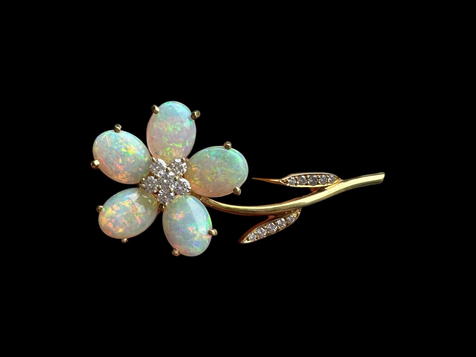 Spille & Fermagli: TIFFANY & CO, Opal - Diamanten - Blumenbrosche – Usato da Zuzwil SG venduto da artimmo 2