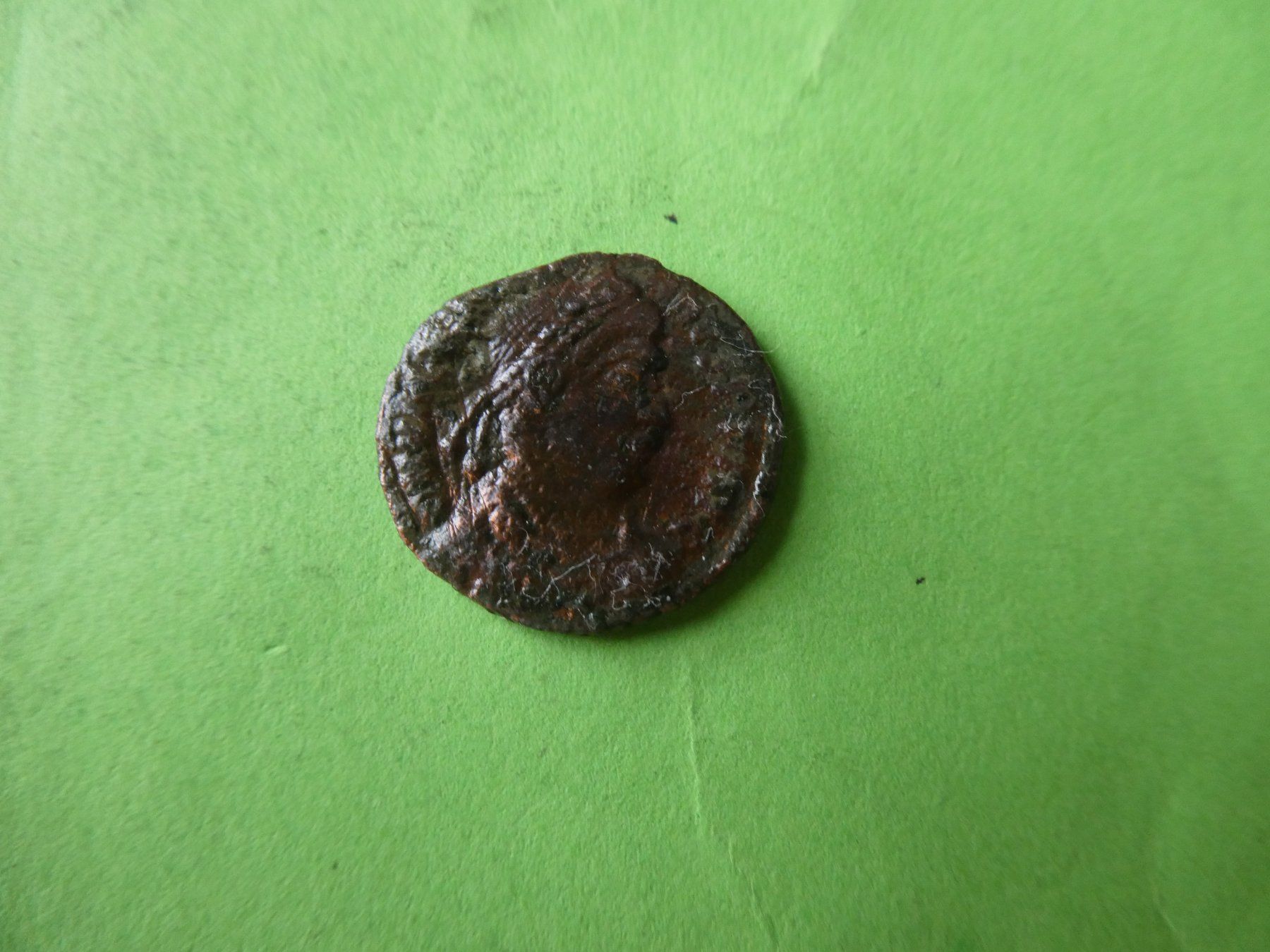 Tutti le monete: uralte Bronzemünze 18 mm     2.24 g – Usato da Hinterforst venduto da Rohusri