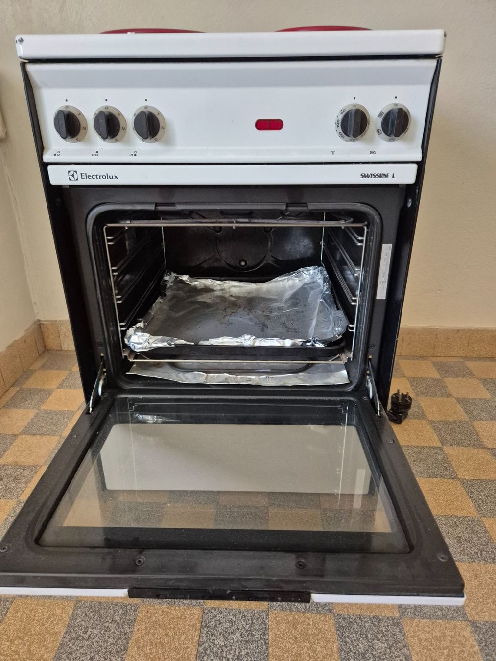 Electrolux Forni: Backofen mit Kochfeld – Usato da Dagmersellen venduto da pb94 1