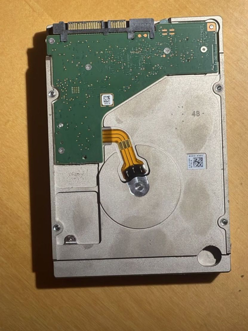 Seagate Dischi rigidi: Seagate IronWolf 10TB NAS Festplatte – Usato da Holderbank SO venduto da ann_lg6r 1