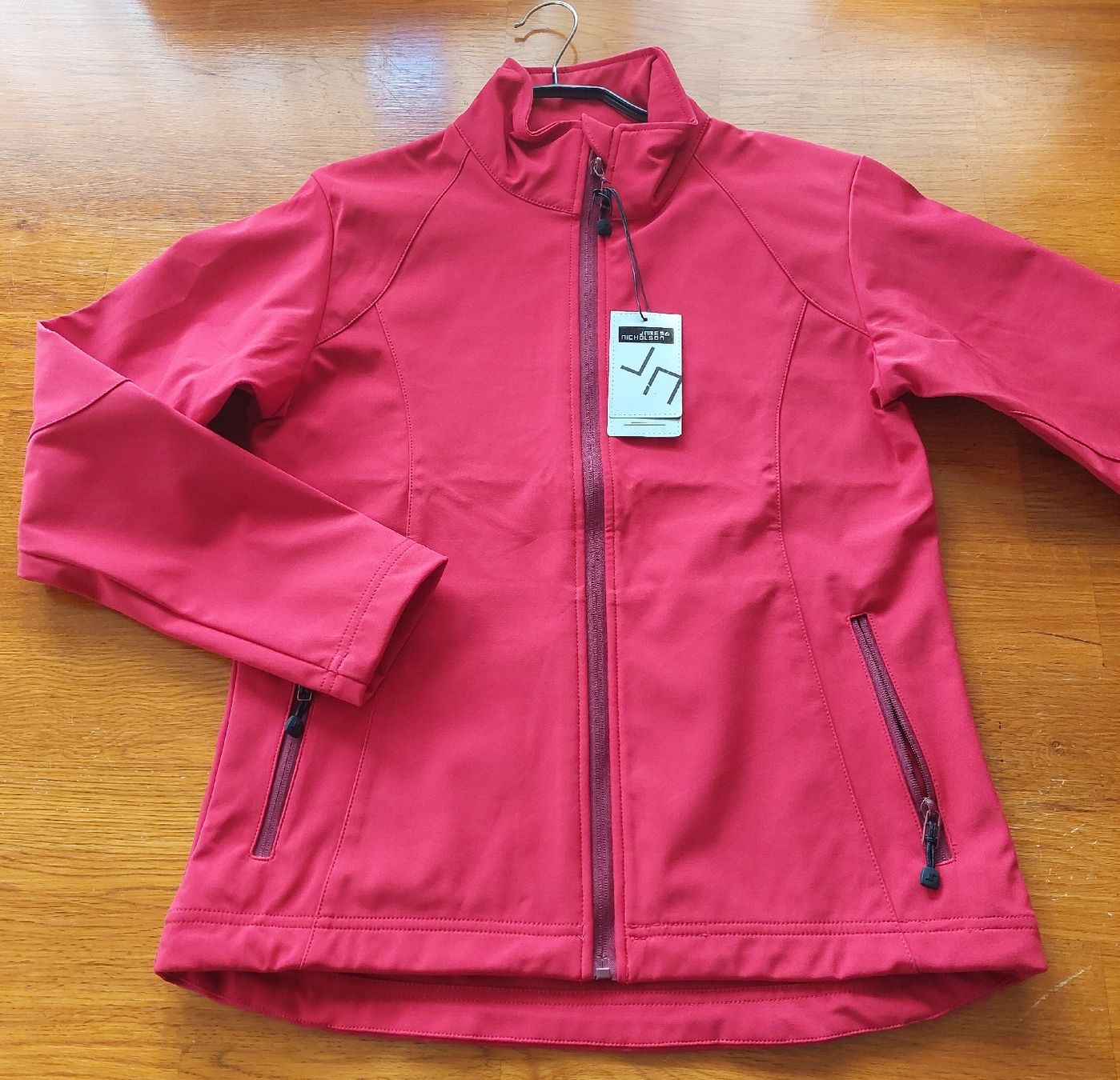 Giacche: Winter Softshell Jacke, rot, neu, Grösse 38/M – Nuovo e nell'imballaggio originale da Gunzwil venduto da Jounima