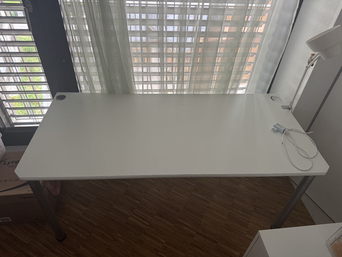 Schreibtische: Bürotisch weiss (B160xH74xT75) – Gebraucht aus Steinhausen von Colin42 1