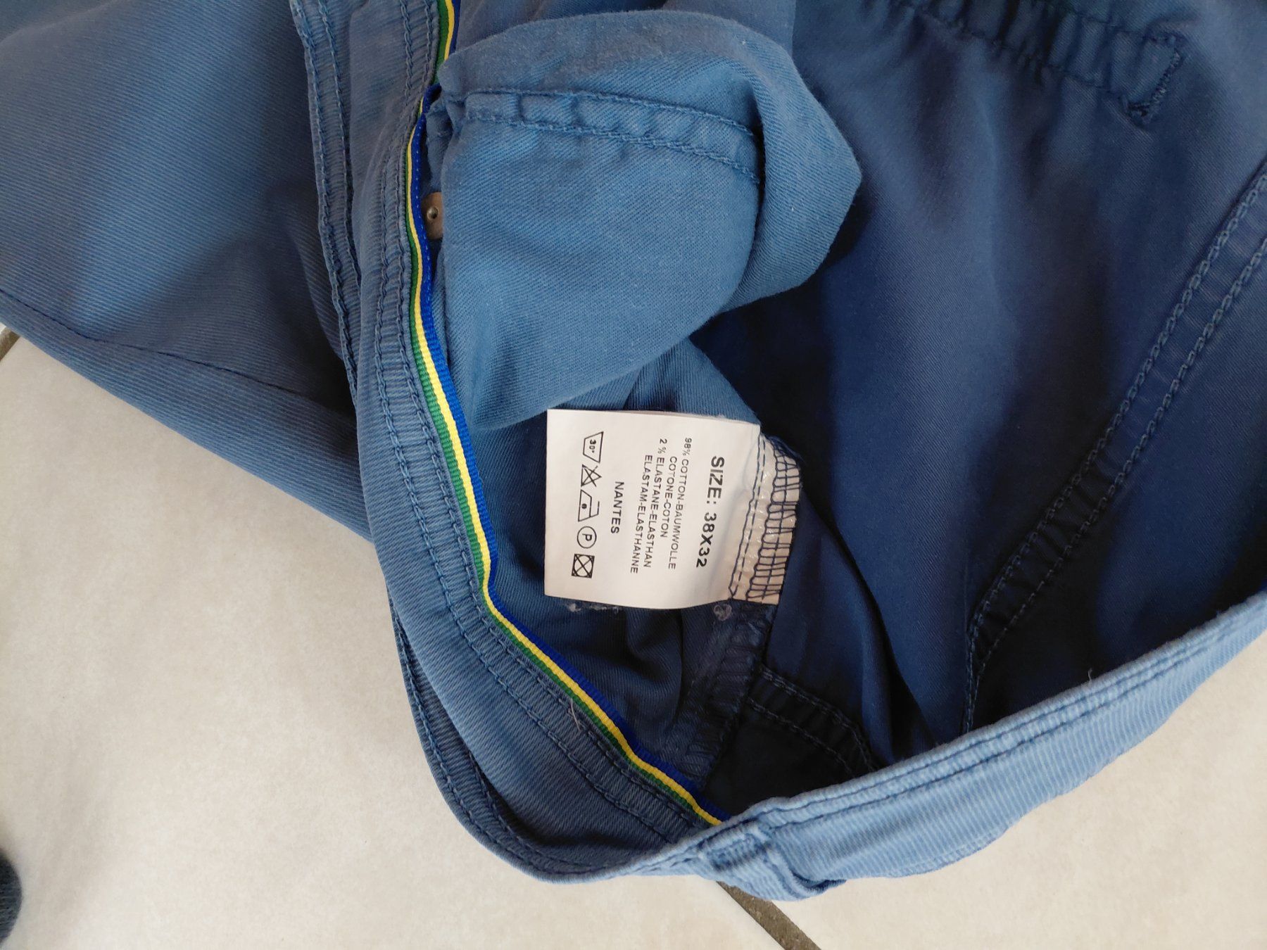 Jeans: Hell Blaue Herren Hose, Grösse 38/32,  A.W.DUNMORE – Usato da Winistorf venduto da acreativ4 2