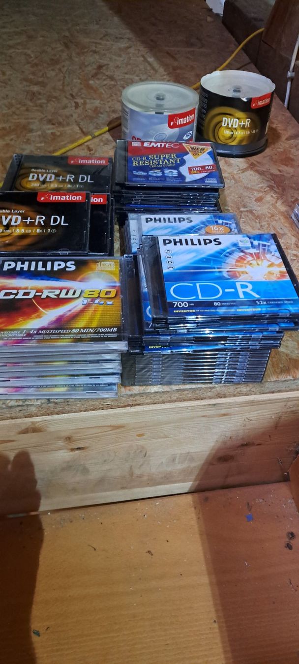 CD & DVD-Rohlinge: CD und DVD Rohlinge – Neu und originalverpackt aus eggersriet von Roli222 1