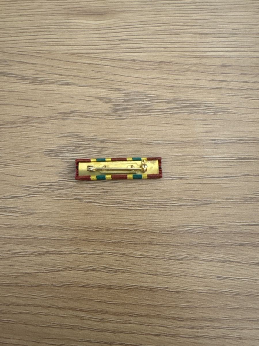 Placchette & Badge: Ribbon – Usato da Les Cullayes venduto da leo_r2dc 1