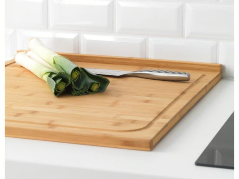Ikea Elettrodomestici da cucina: Grosses Bambus Schneidebrett – Usato da Oetwil am See venduto da Kuechenzeit 2