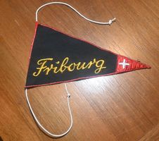 VINTAGE Wimpel FRIBOURG nos ST. GALLER STICKEREI FREIBURG