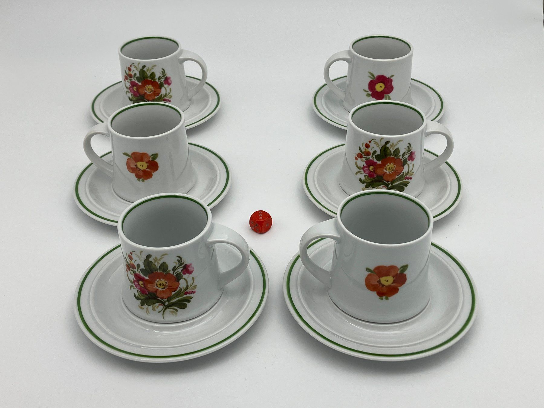 Tazze: Langenthaler Kaffeetassen Set, Blumen 1983 – Usato da Uttigen venduto da I_like 1