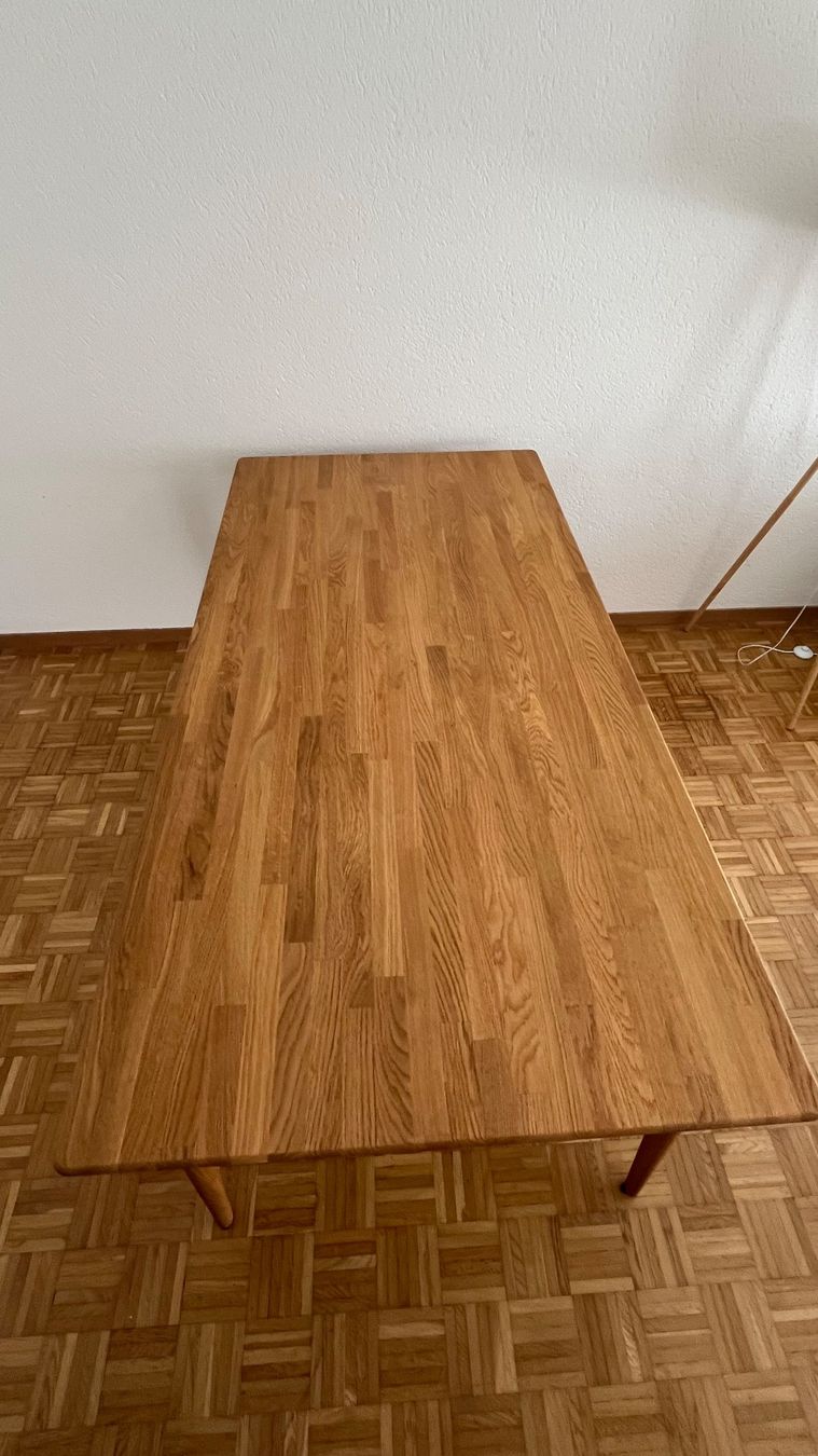 Livique Tavoli: Holz-Esstisch Livique – Usato da Thalwil venduto da nathaliebue01 2