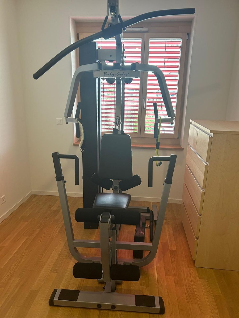 Vélos d'appartement: Station de musculation Body-Solid – Neuf (Voir description) à Plan les ouates par Loolla