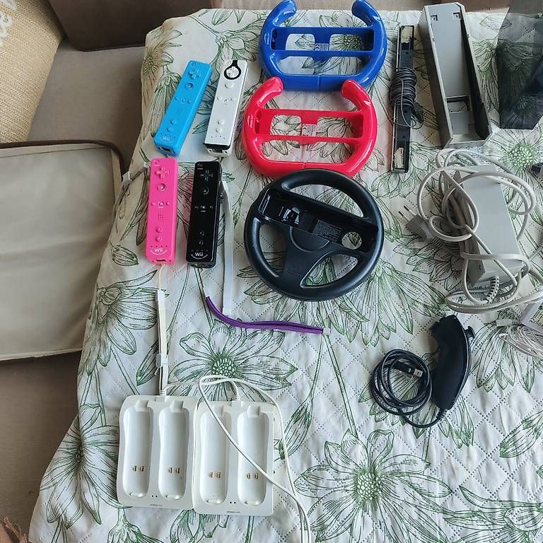 Console: Nintendo Wii Completa + 4 Telecomandi + Accessori + Giochi – Usato da Losone venduto da mar_n5ds 2