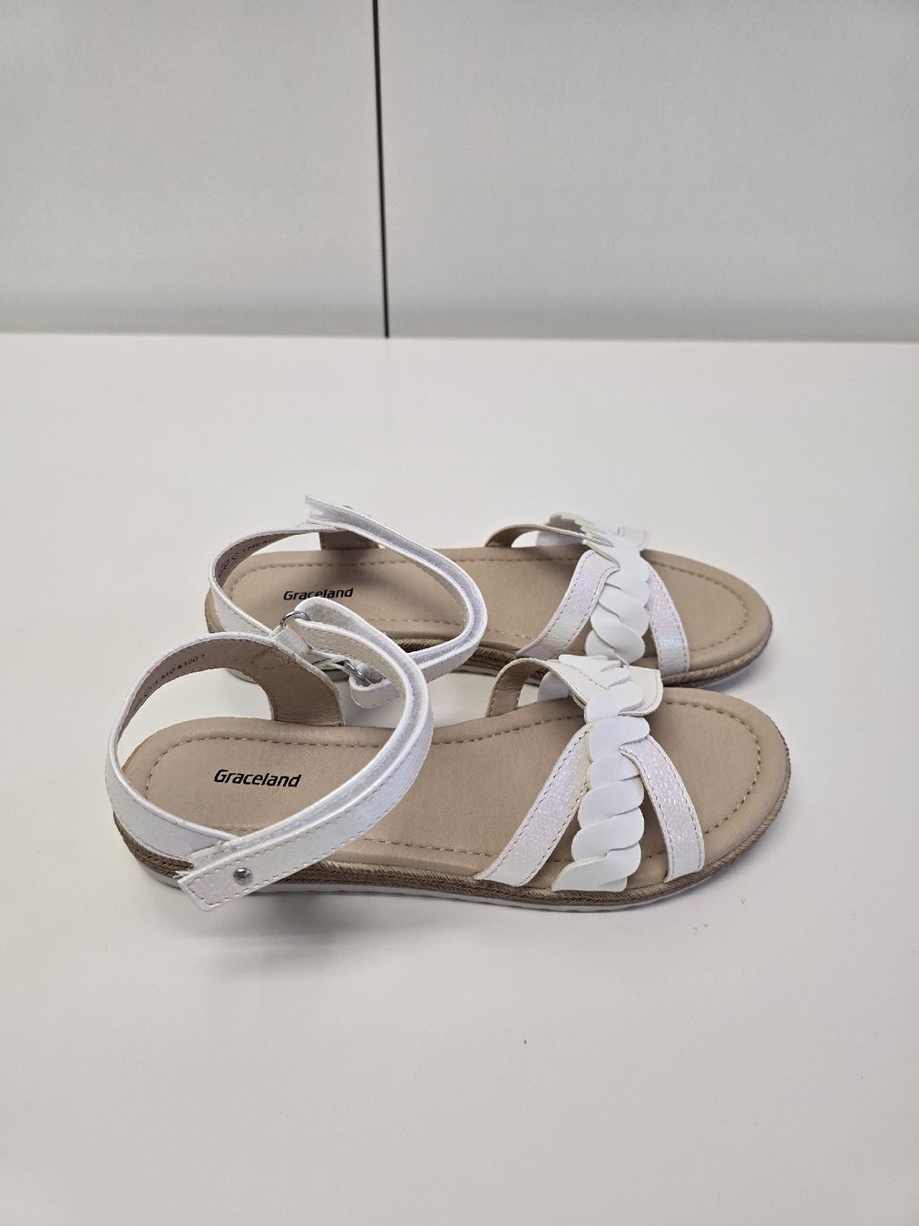 Graceland Scarpe per ragazze: Mädchen Graceland Sandalen Gr.37 NEUE – Nuovo (secondo la descrizione) da St. Gallen venduto da CAPYCORP 1