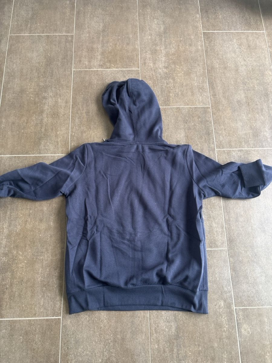 Maglioni & Felpe: Damen Kapuzenpullover Essentials blau Grösse 40/42 – Usato da Sirnach venduto da khe_q88w 5
