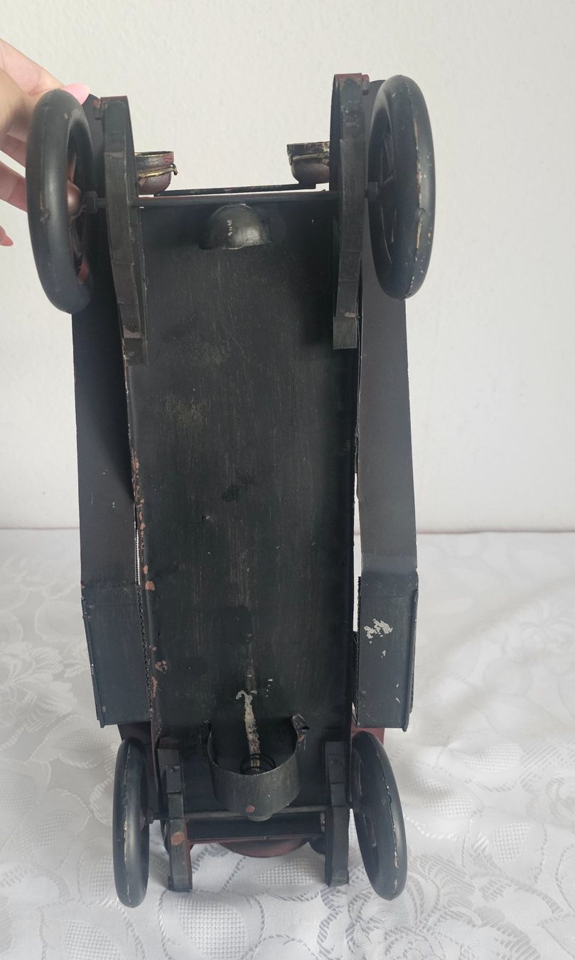 Voitures modèles: Antikes Auto aus Metall Handmade – D'occasion à Bronschhofen par Xena37 6