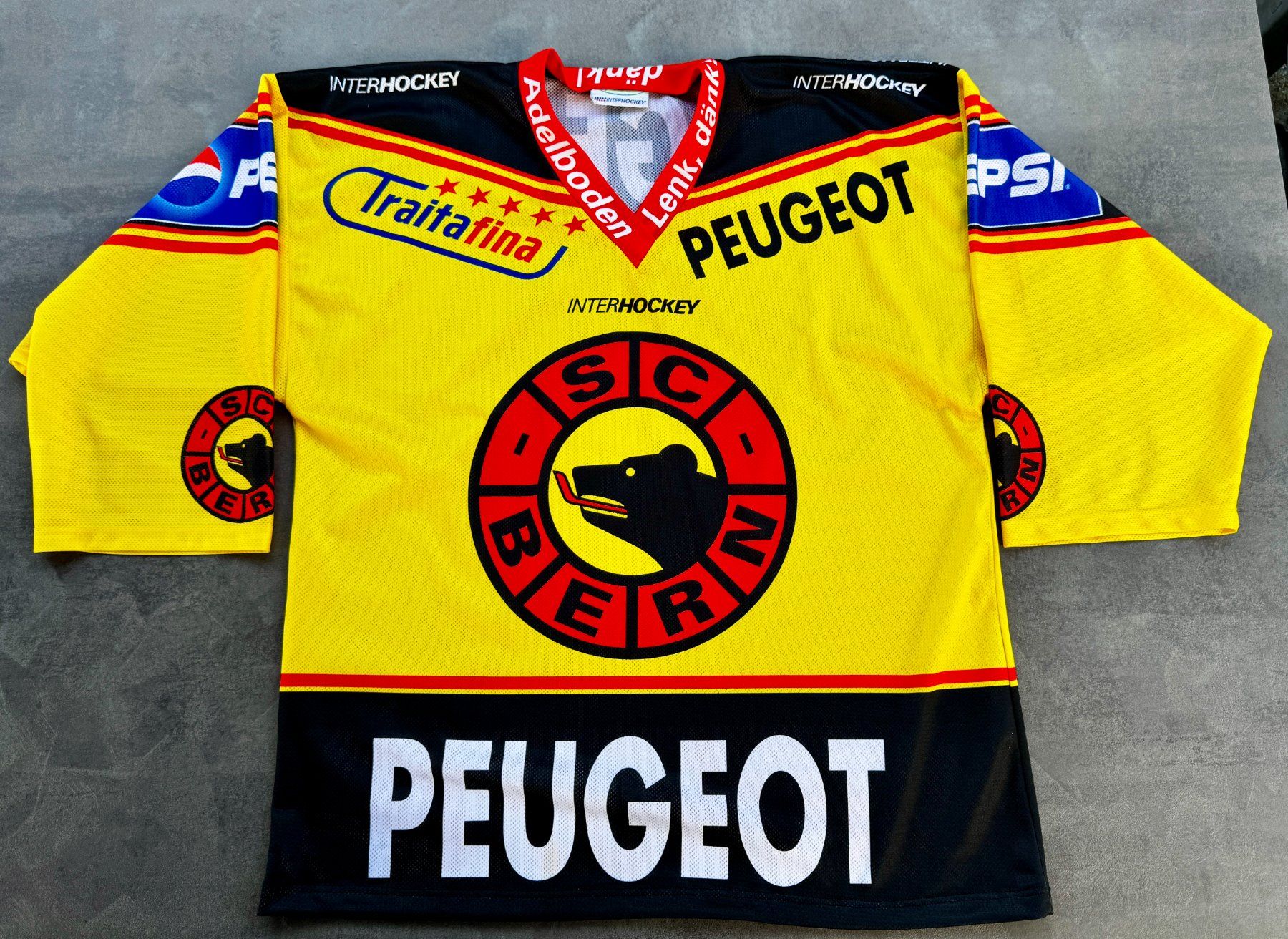 SC Bern Canottiere & Pantaloni: SCB Heim Trikot Grösse L – Usato da Rechthalten venduto da hosme_be