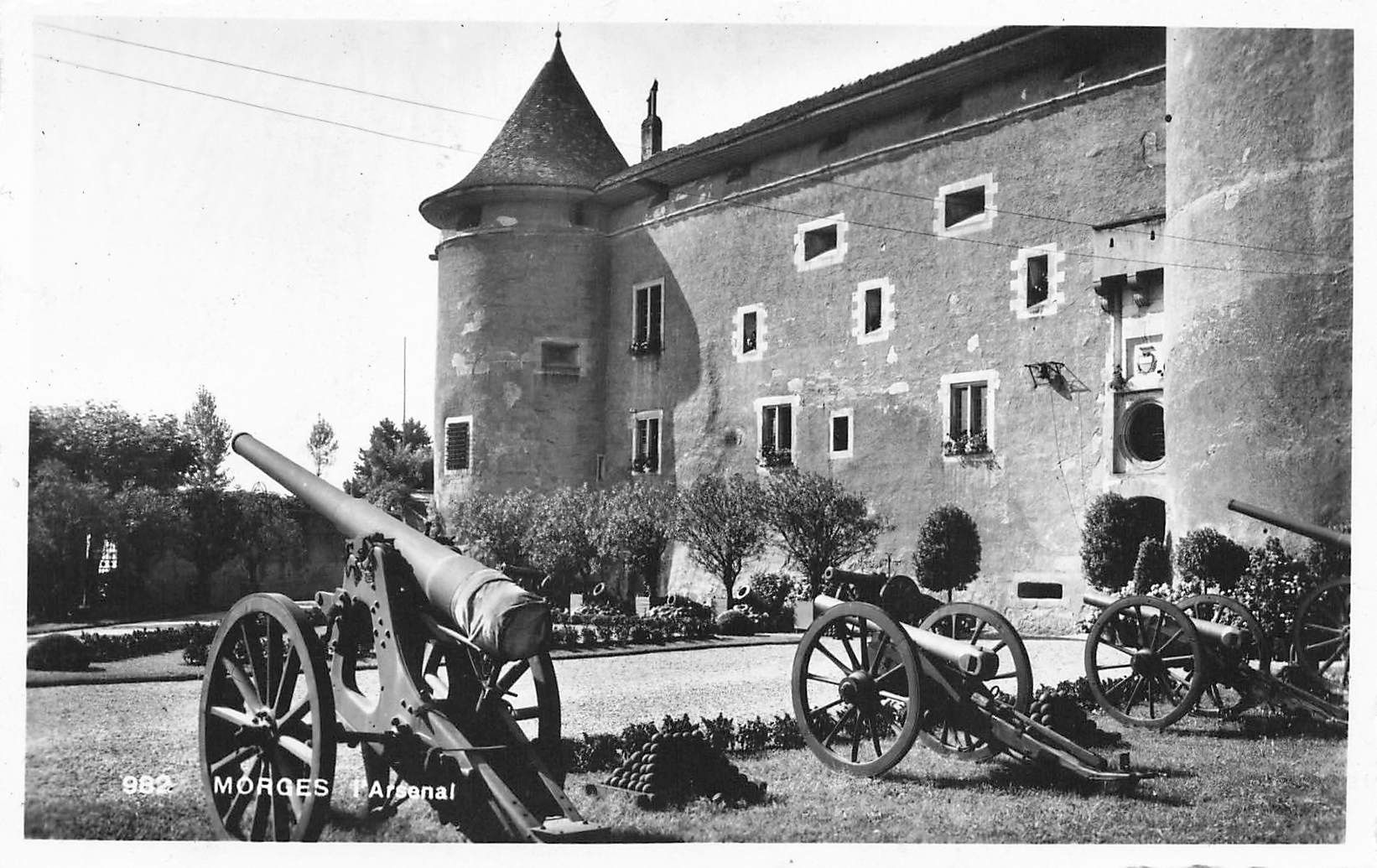 Ansichtskarten: Morges arsenal schloss Kanonen – Gebraucht aus Biasca von Blenio71