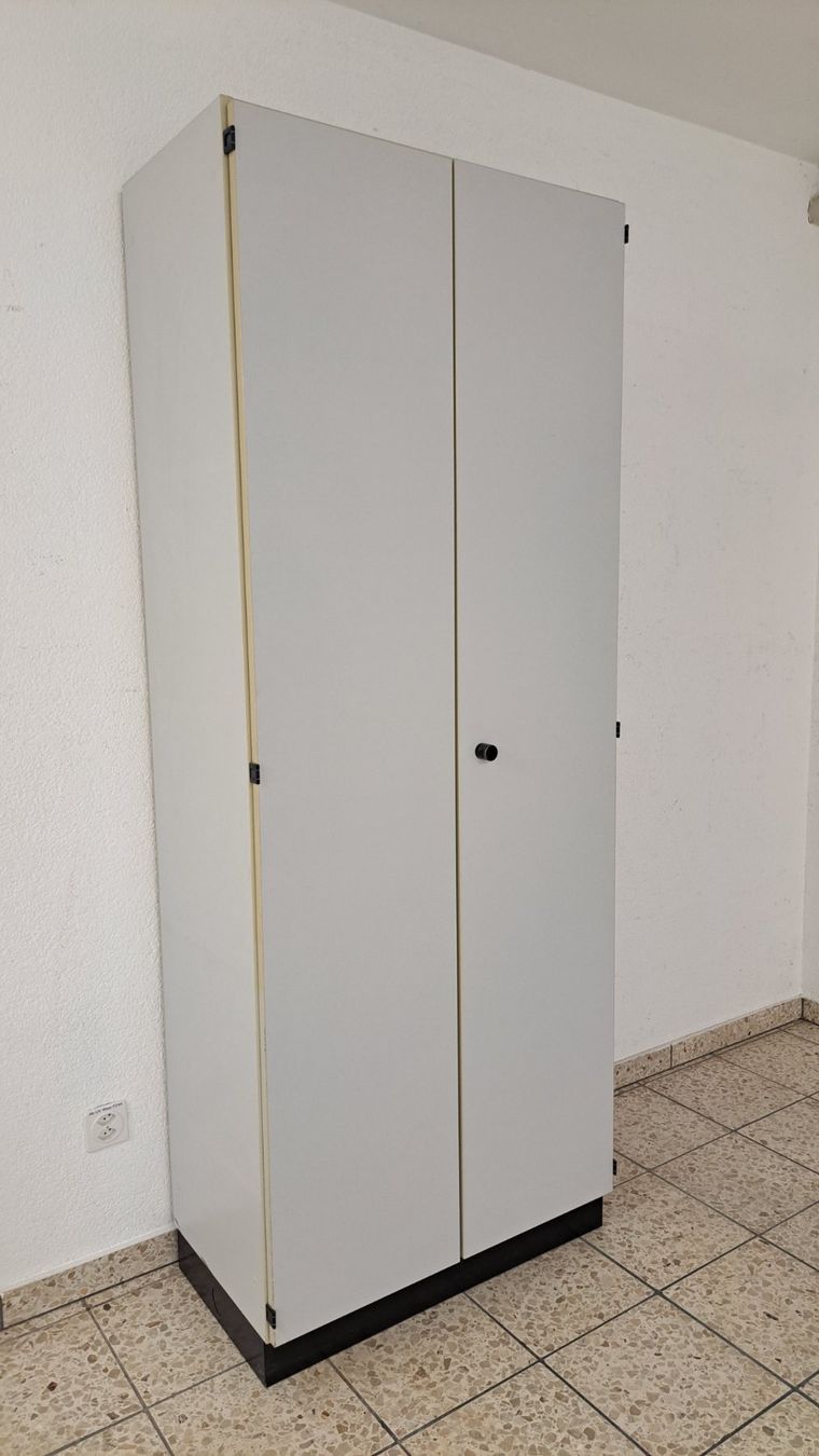Schränke: Aktenschrank lichtgrau – Gebraucht aus Ramersberg von scha6060