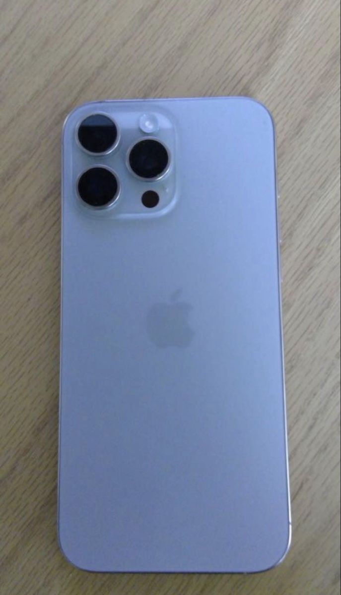 Apple Telefoni cellulari / Smartphones: iPhone 16 Pro Max 256GB – Usato da Steinmaur venduto da AR_x25 1