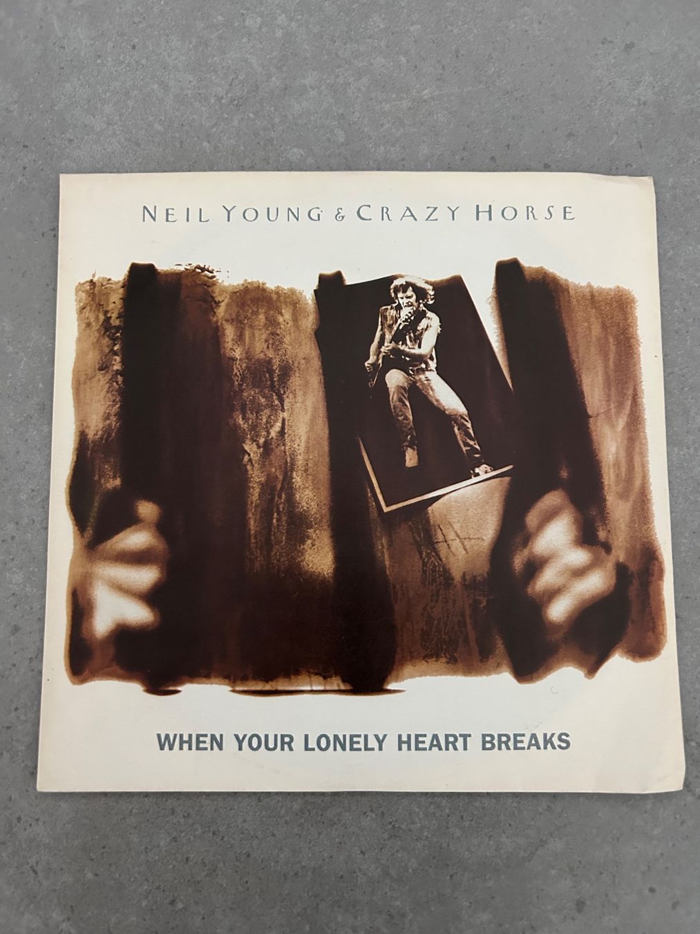 Dischi in vinile: Neil Young & Crazy Horse, 1986 – Usato da Romont FR venduto da perrno