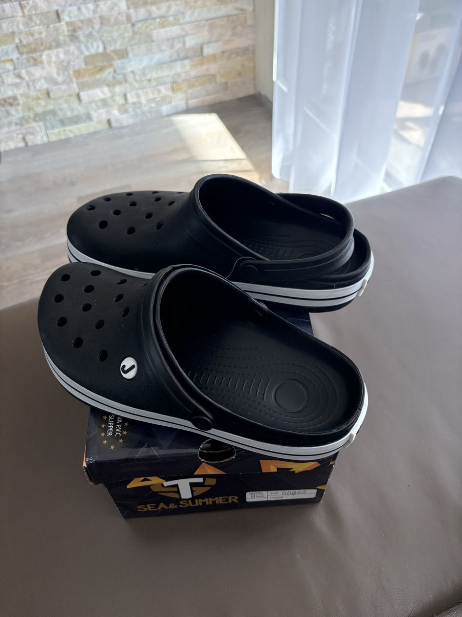 Scarpe da uomo: Schwarze Sommer Clog Gr.44 – Nuovo e nell'imballaggio originale da Glattpark(Opfikon) venduto da Opfikon66 2