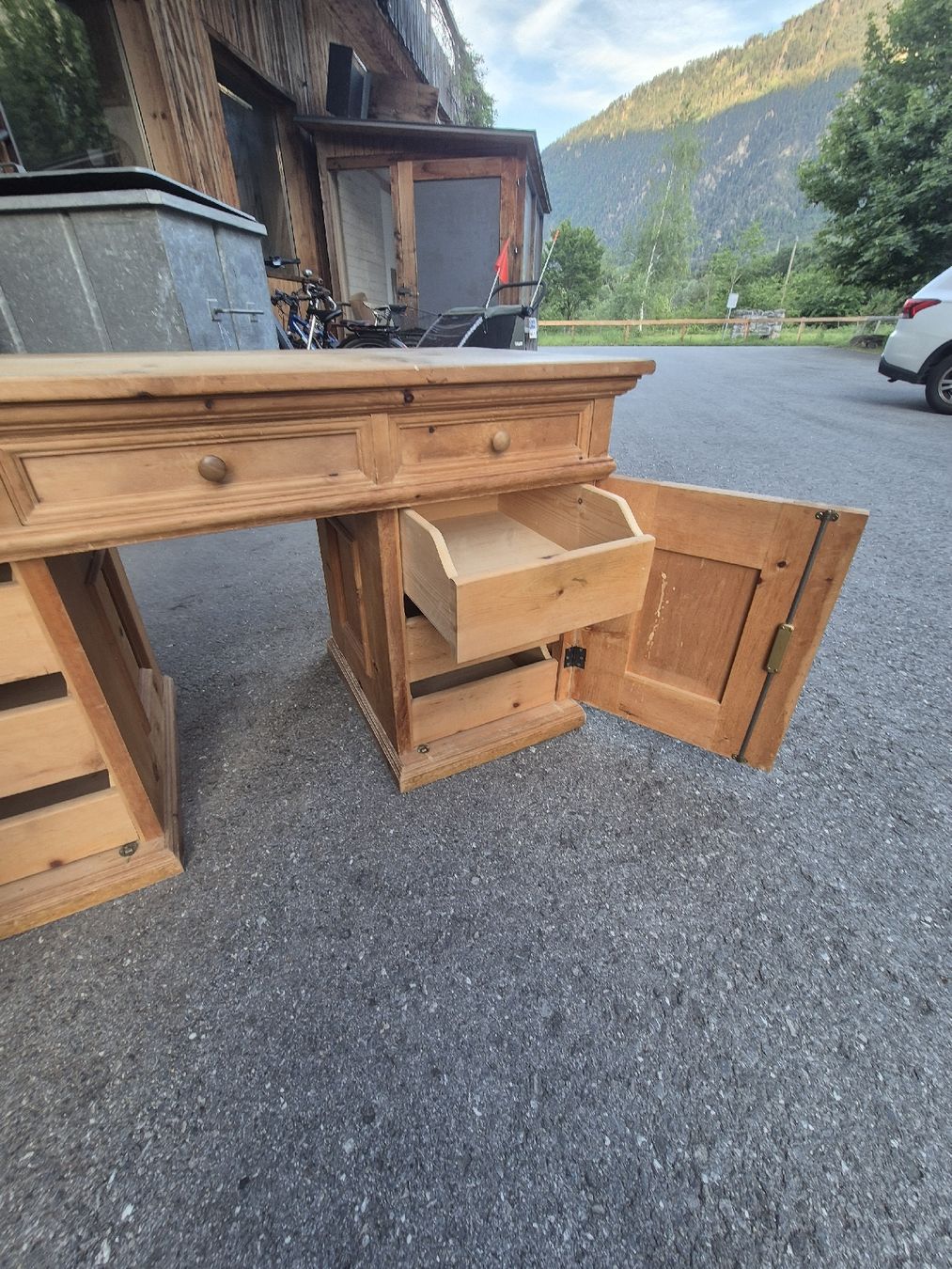Scrivanie: Arvenmassivholz Pult – Usato da Felsberg venduto da HWSDesign 2