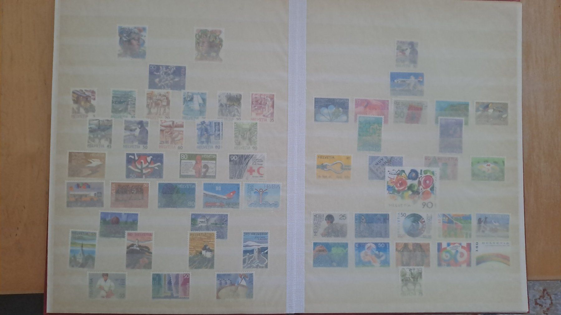 Tutti i francobolli: Schweizer Briefmarken, ungestempelt. Nominalwert: CHF 292 – Nuovo (secondo la descrizione) da Bergdietikon venduto da Lion-King 4
