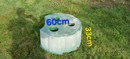 Socle pour cuve à eau...outres idées?Sockel für Regentonne!