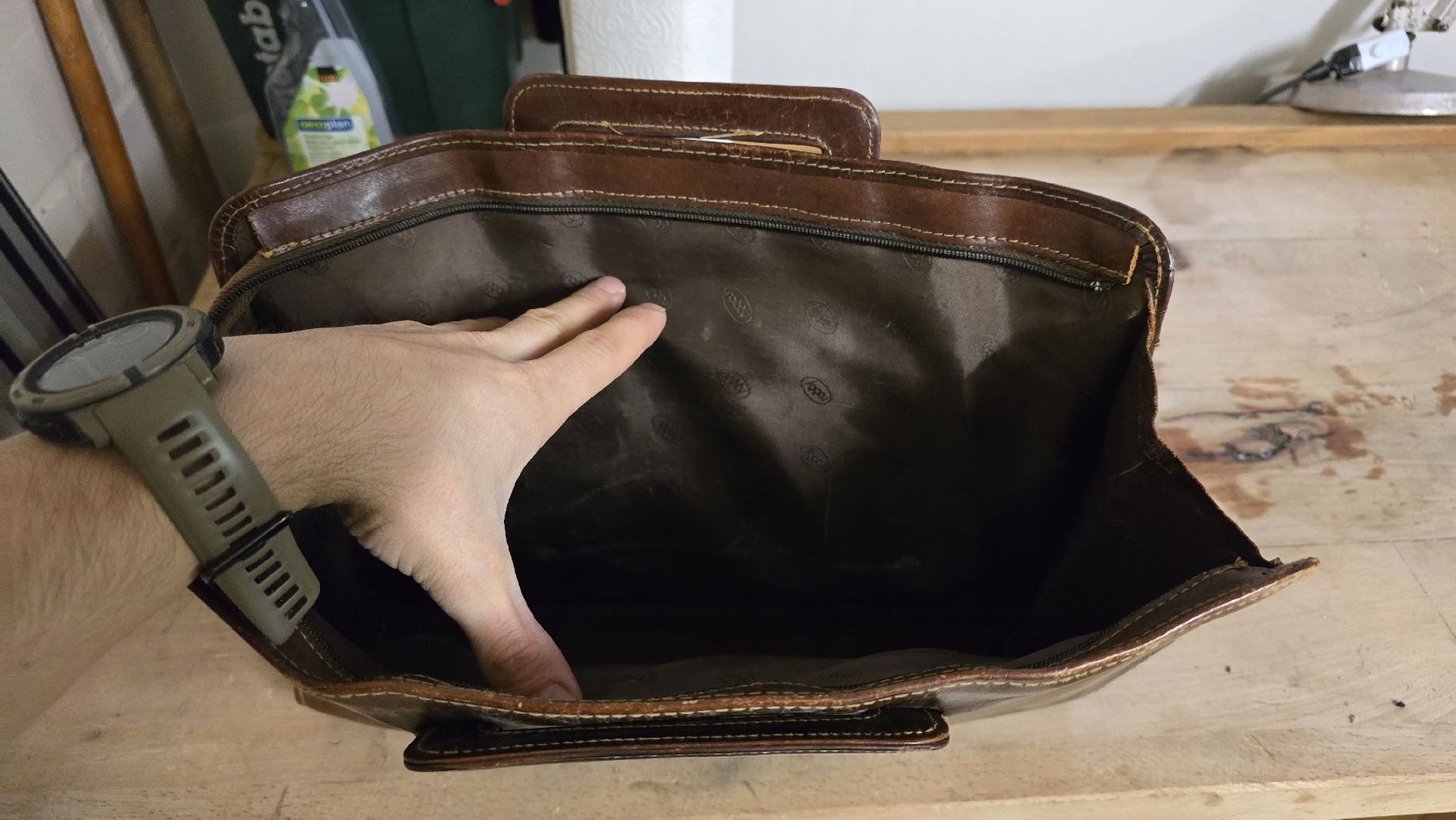 Valigie & Borse: Vintage Leder Aktentasche Braun – Usato da Schüpfen venduto da Oblivion2013 2