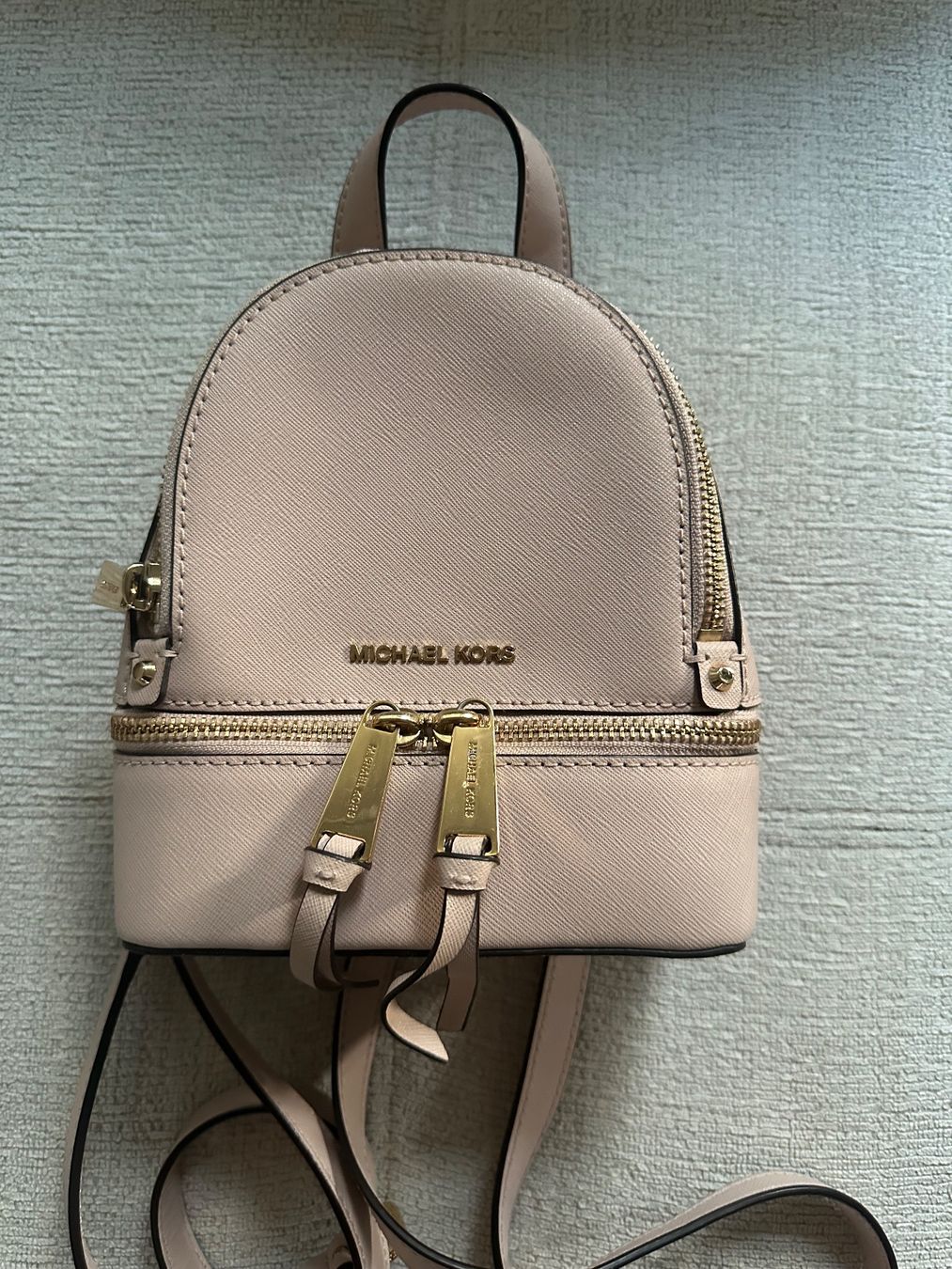Michael Kors Rucksäcke: Mini Rucksack | Michael Kors – Gebraucht aus Horgen von naomijlo