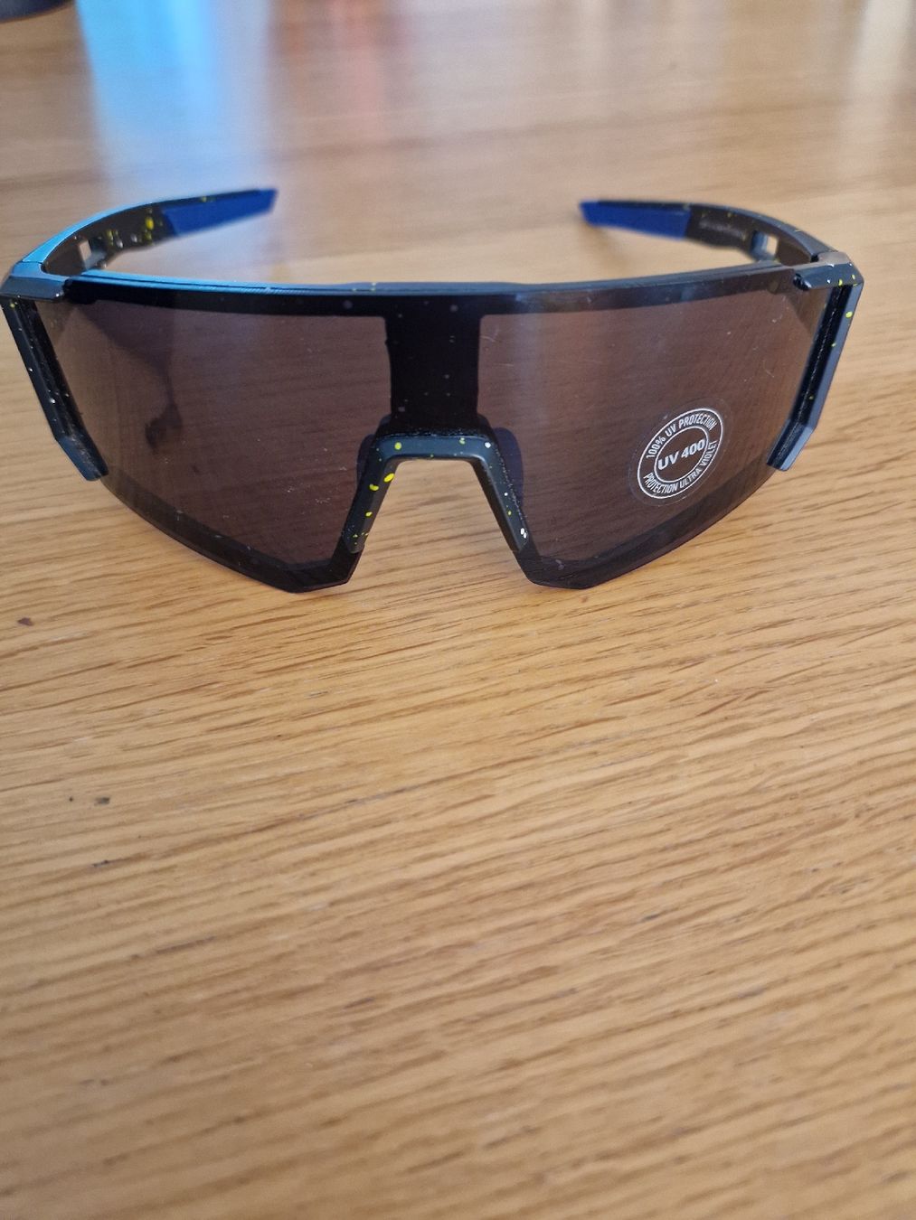 Occhiali & Lenti: Sportbrille Sonnenbrille – Usato da Vogelsang AG venduto da villa9 7