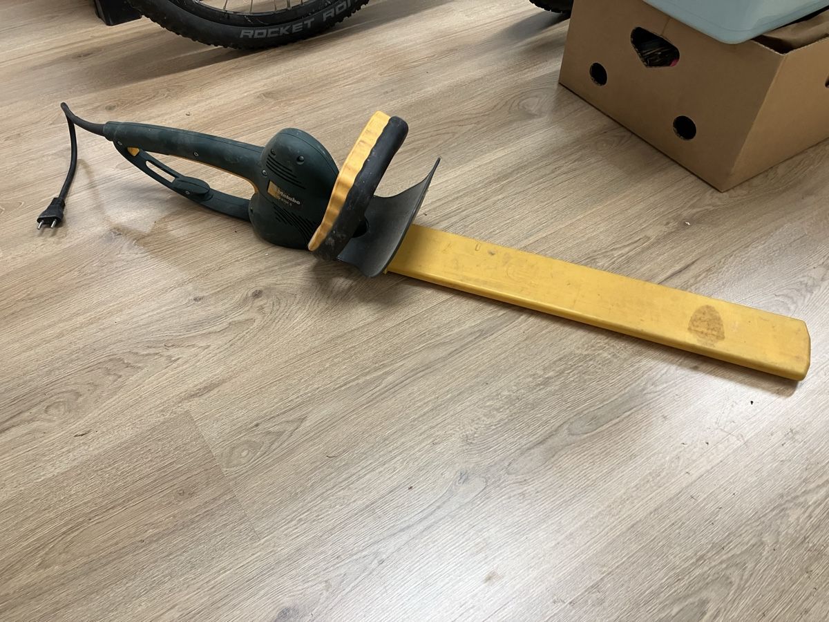 Tutte le macchine: Heckenschere Metabo HS 8355S 230V – Usato da Schindellegi venduto da mts8835