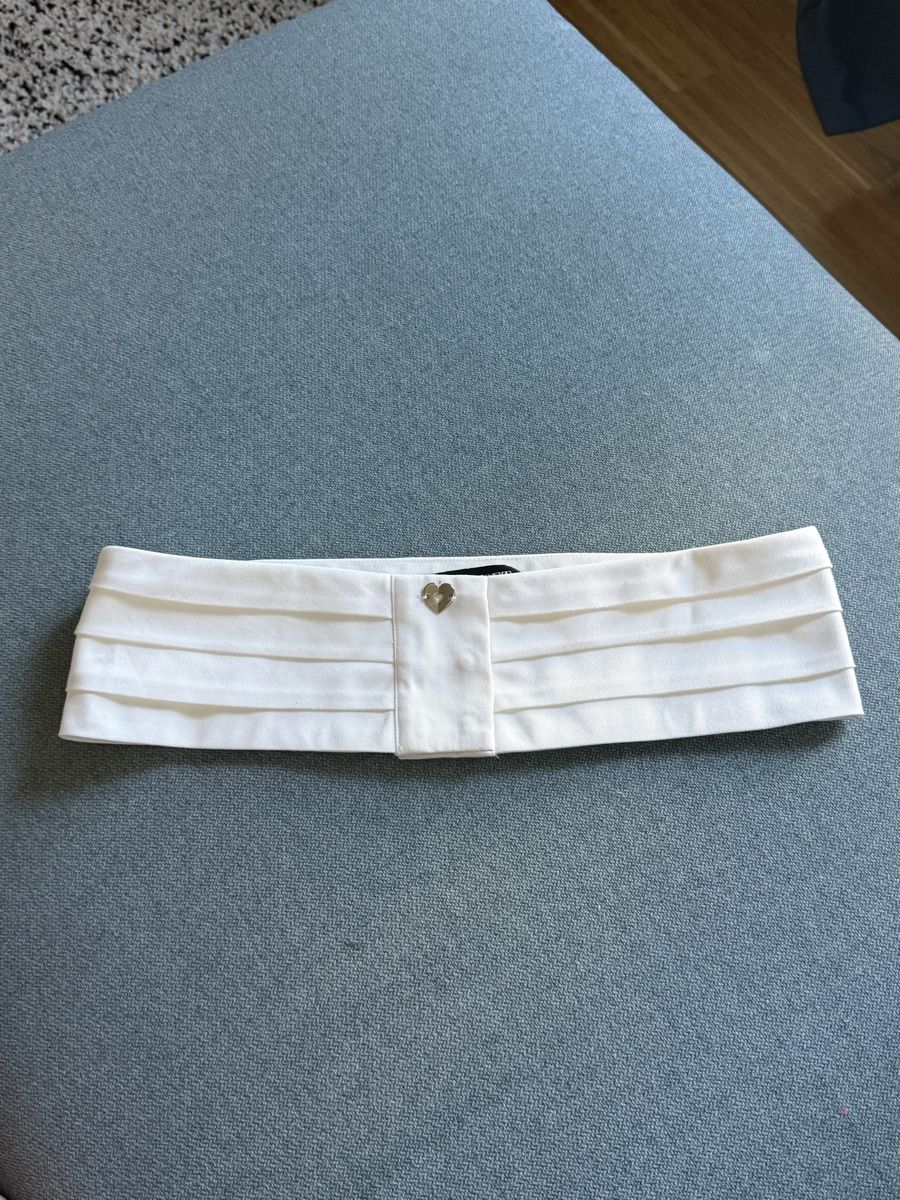 Twinset Cinture: Waist belt Twinset – Usato da Zürich venduto da Liz_premudraya
